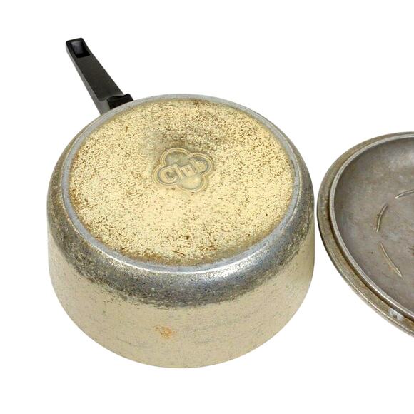 Vintage Club Aluminum Sauce Pan & Lid Pot Beige Tan Almond Brown Stripe 1 QT - Picture 4 of 6